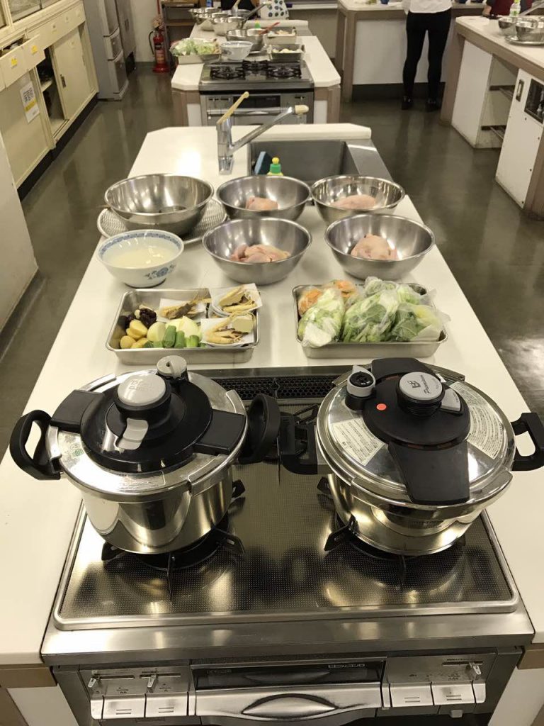 우현세미나 삼계탕 강좌사진모음입니다.