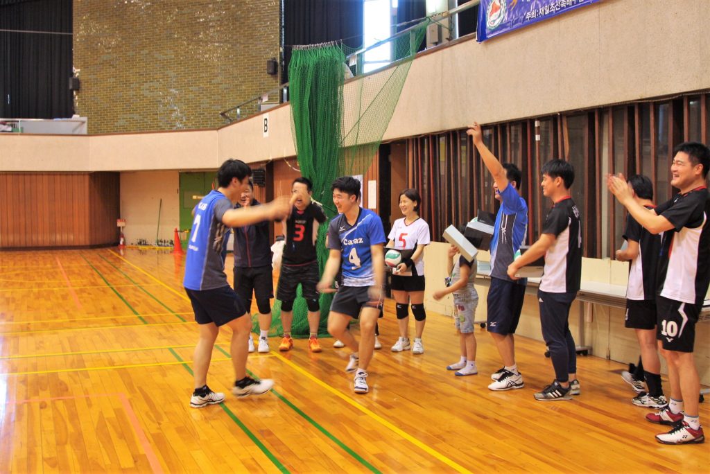 非常报道: 4/21日 第三届在日朝鲜族男女混合排球赛 温馨回味